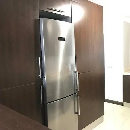 Apartment Modern 2 Bedroom Apartmnet Fully Equipped